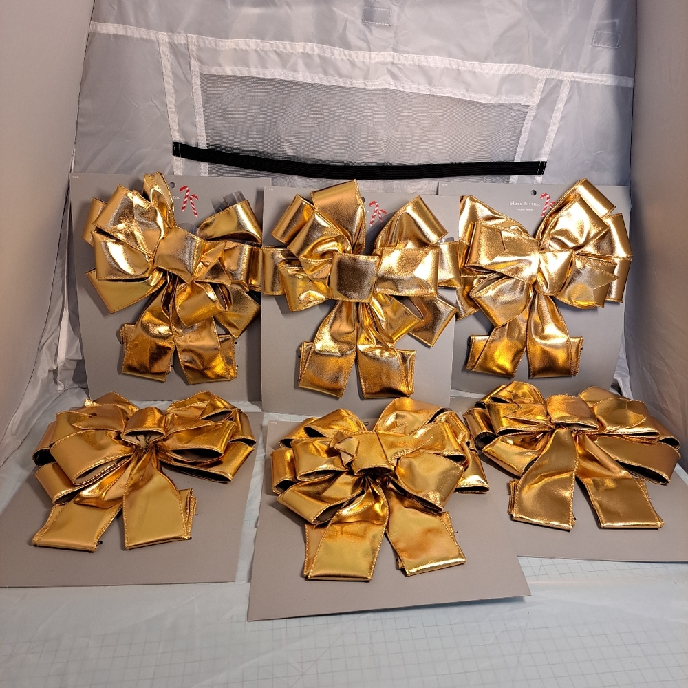 Gold Christmas Tree Topper Bows
